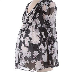 A pea in the pod floral maternity blouse